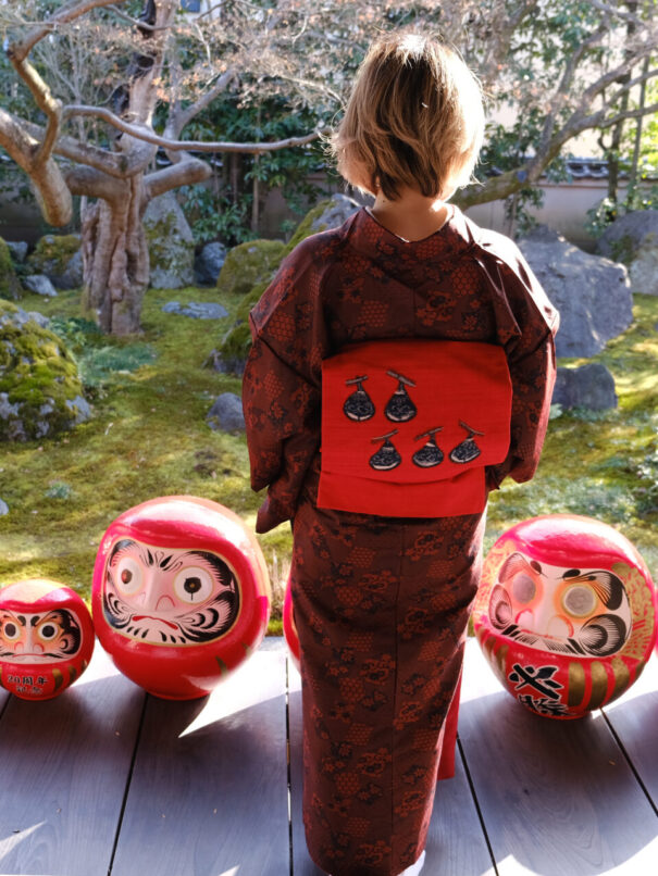 だるまさんがいっぱいの達磨寺の節分祭