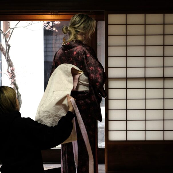 UME SAKURA kimono stylist